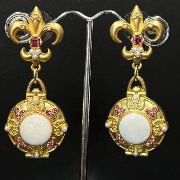 Vintage Avon Gold Tone Rhinestones Pearl Dangle  Earrings - Picture 1 of 2